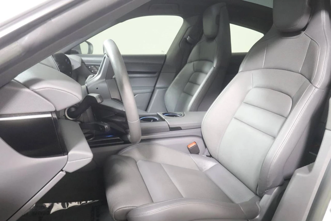 2023 Porsche Taycan - Image 5 of 5