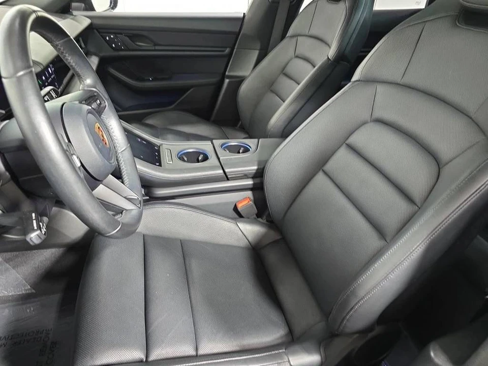 2023 Porsche Taycan - Image 5 of 5