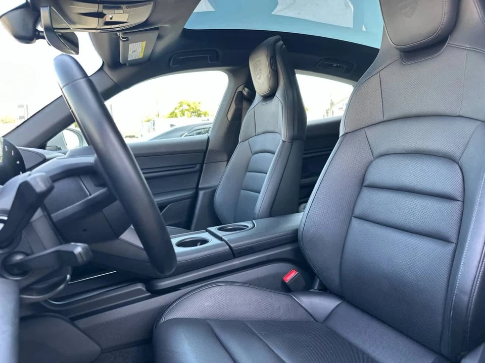 2023 Porsche Taycan - Image 5 of 5