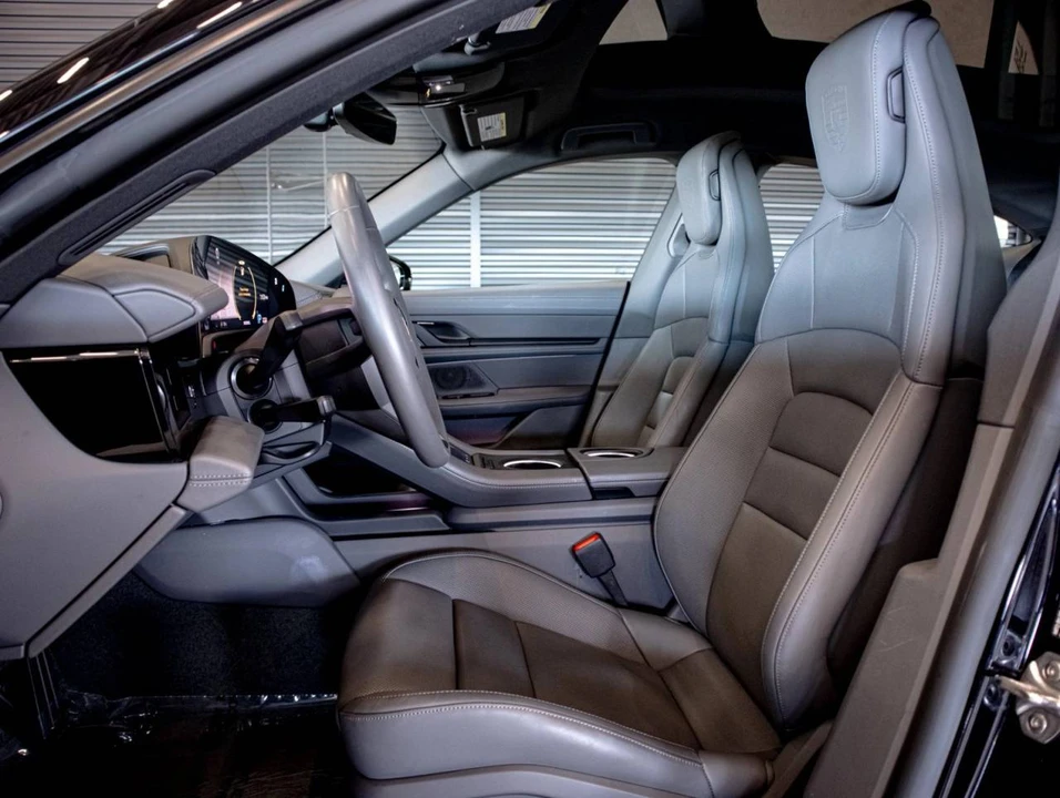 2023 Porsche Taycan - Image 3 of 5