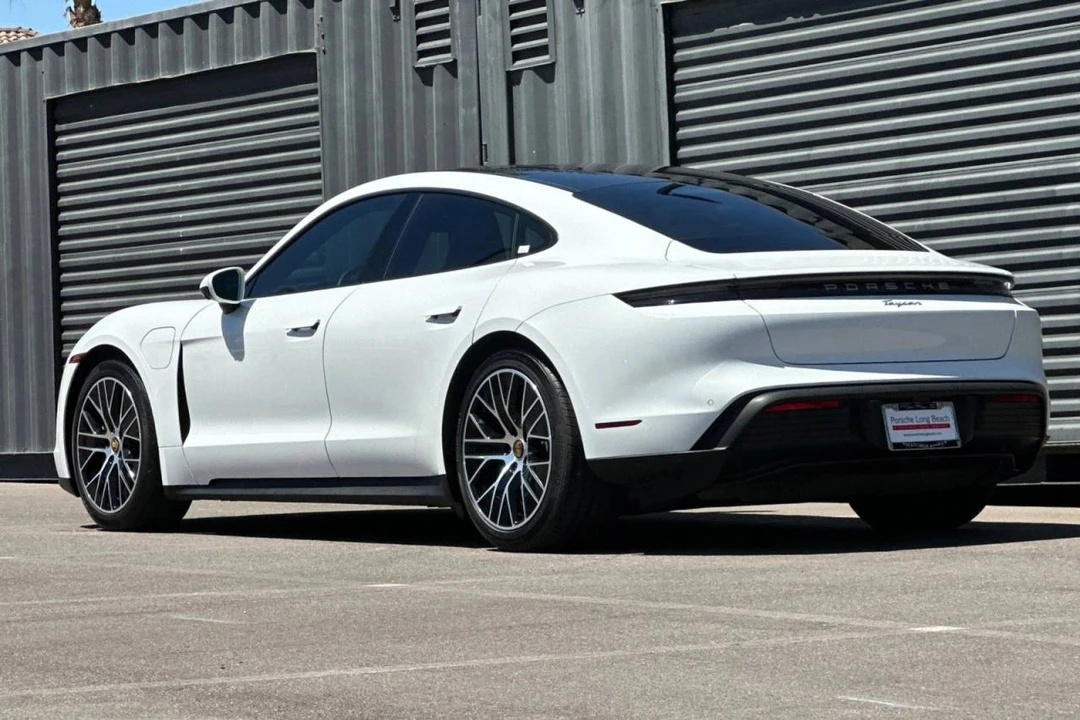 2023 Porsche Taycan - Image 3 of 5