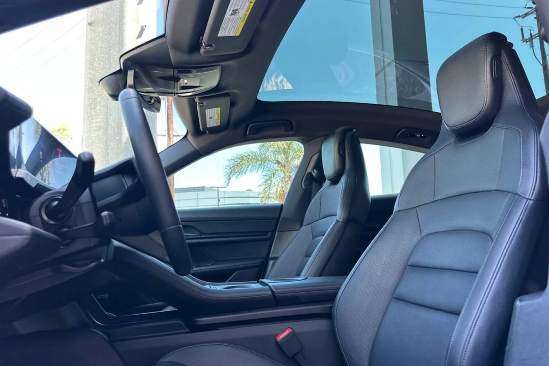 2023 Porsche Taycan - Image 5 of 5