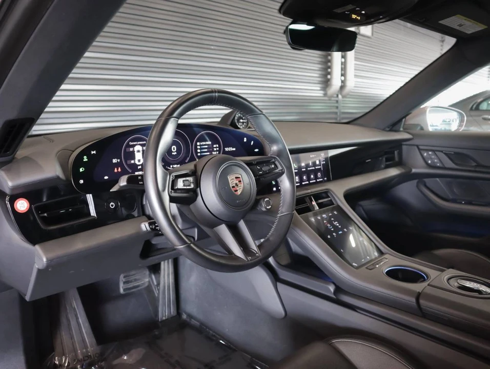 2023 Porsche Taycan - Image 4 of 5