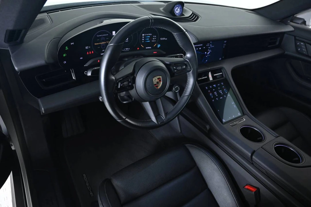 2023 Porsche Taycan - Image 4 of 5