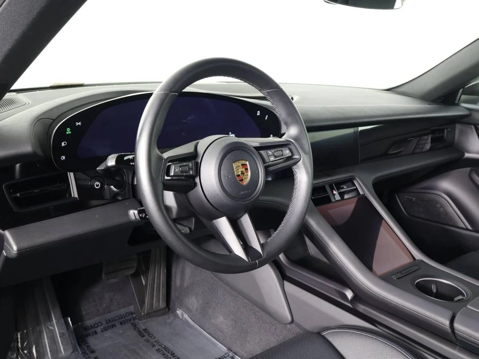 2023 Porsche Taycan - Image 4 of 5