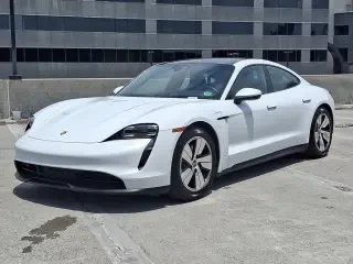 2023 Porsche Taycan - Image 5 of 31