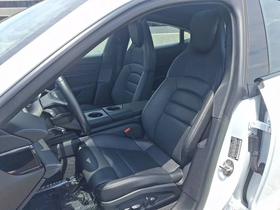 2023 Porsche Taycan - Image 5 of 5