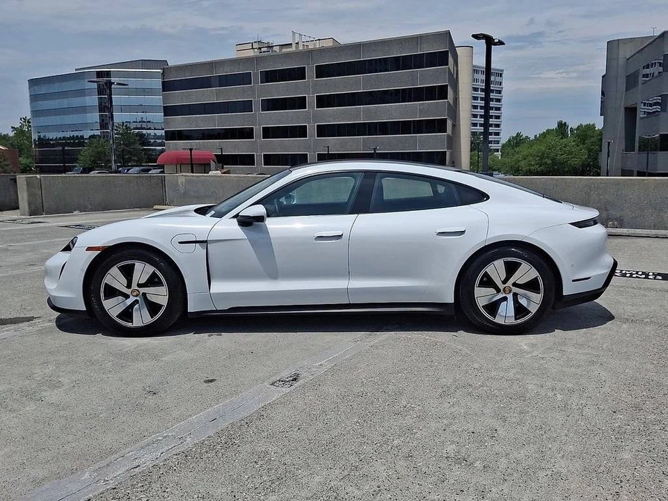2023 Porsche Taycan - Image 2 of 5