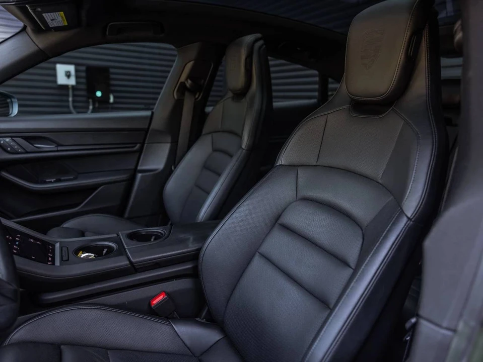 2023 Porsche Taycan - Image 5 of 5
