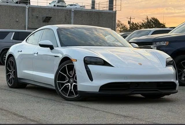 2023 Porsche Taycan - Image 4 of 9