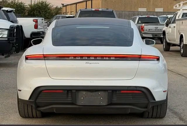 2023 Porsche Taycan - Image 5 of 9