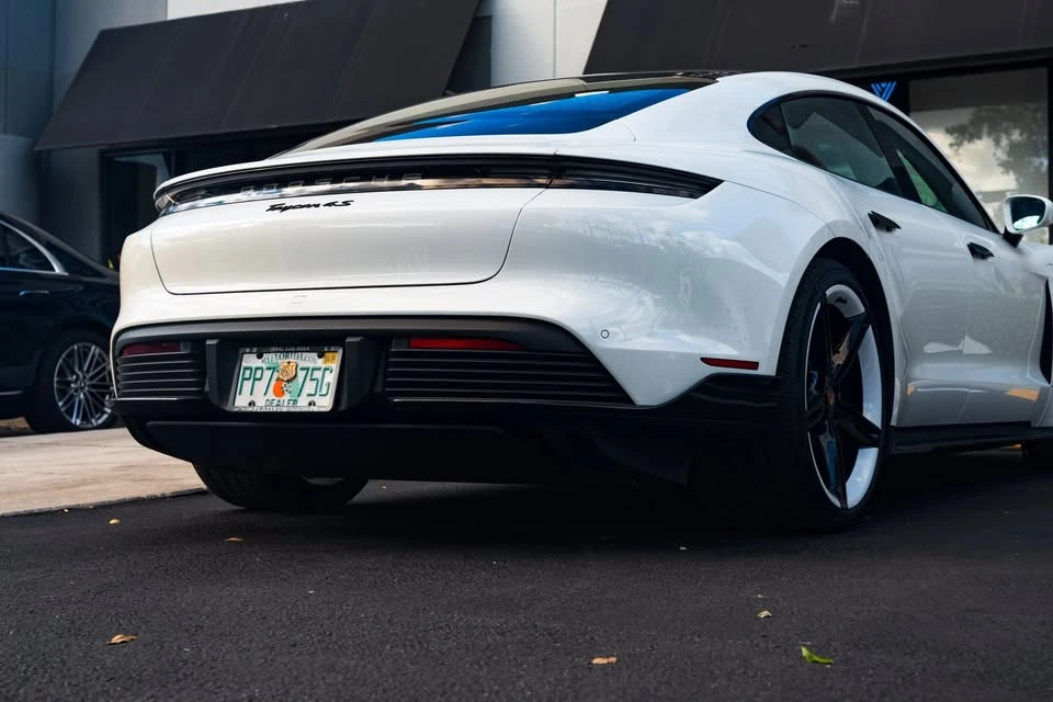2023 Porsche Taycan - Image 11 of 20