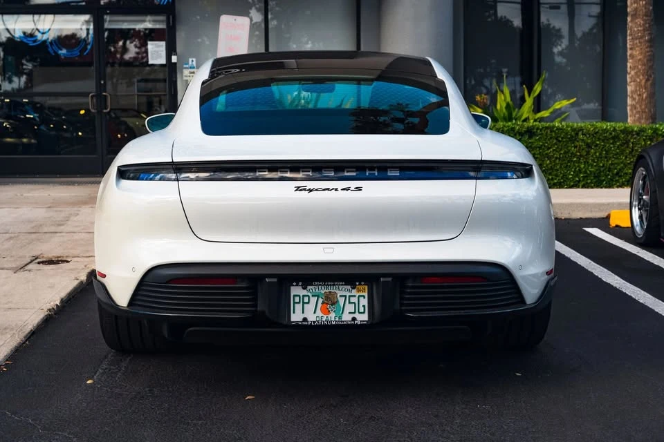 2023 Porsche Taycan - Image 10 of 20