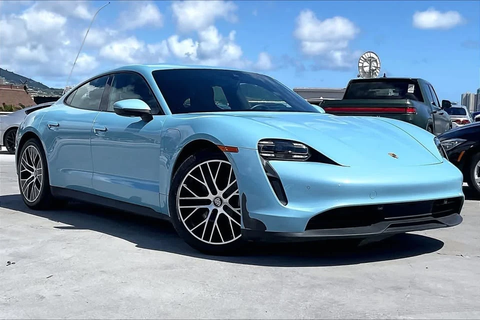 2023 Porsche Taycan - Image 19 of 20