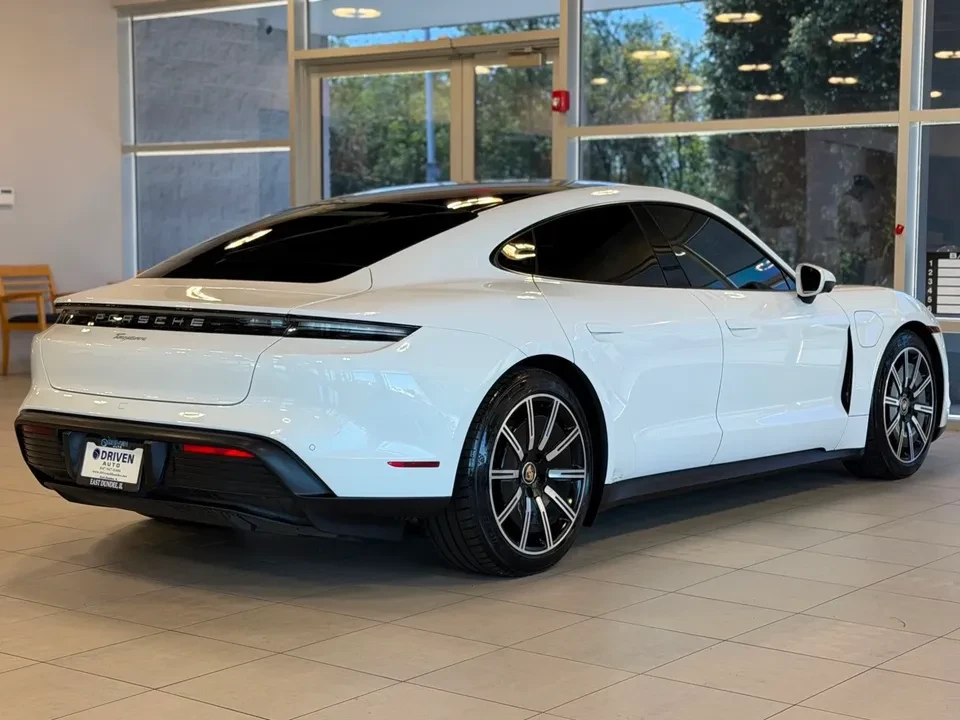 2023 Porsche Taycan - Image 7 of 20