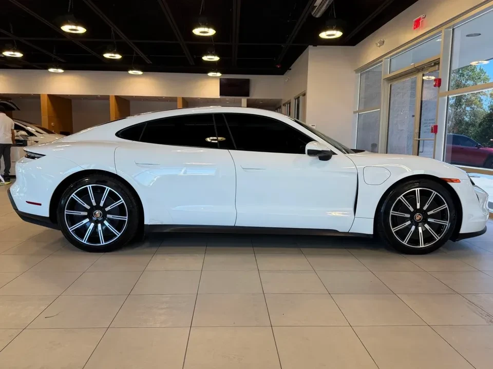 2023 Porsche Taycan - Image 9 of 20