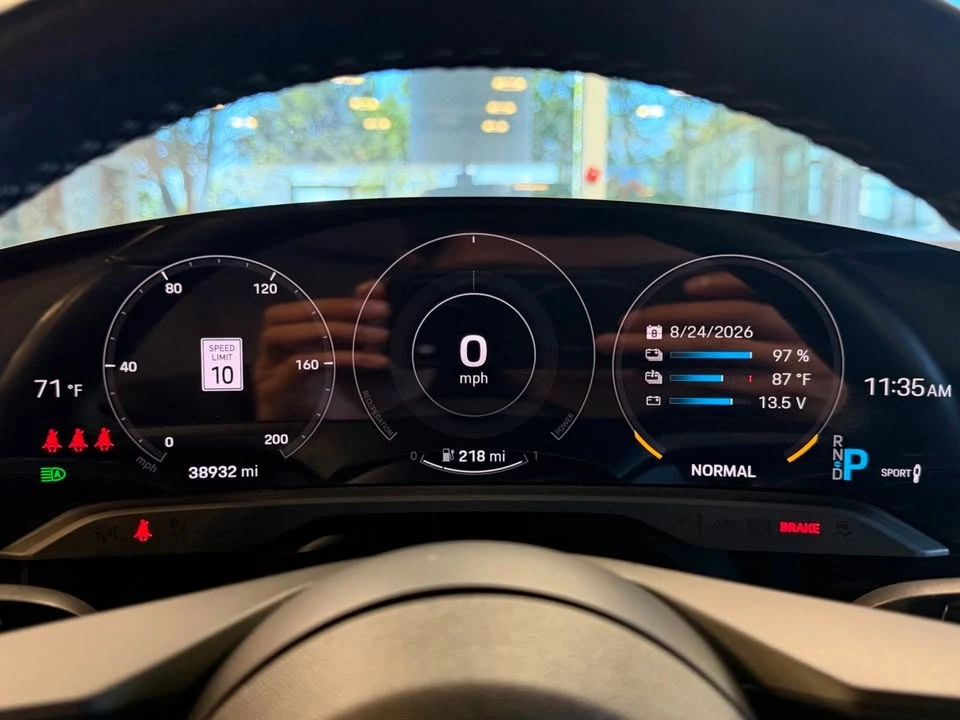 2023 Porsche Taycan - Image 13 of 20