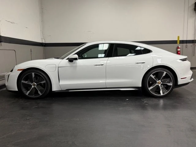 2023 Porsche - Image 9 of 31