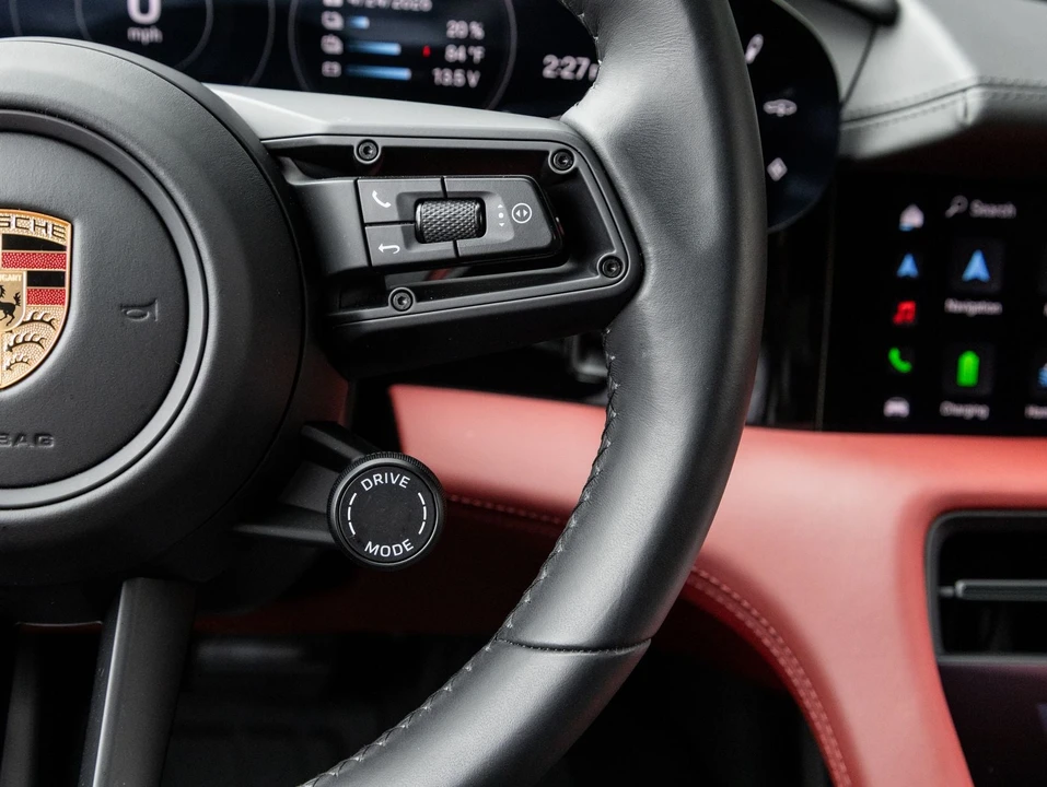 2023 Porsche Taycan - Image 16 of 31
