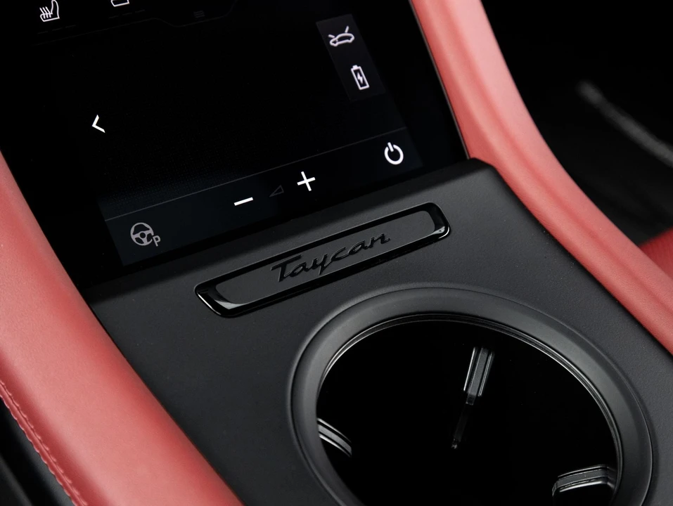 2023 Porsche Taycan - Image 28 of 31