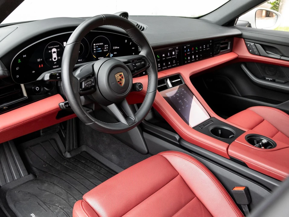 2023 Porsche Taycan - Image 4 of 31