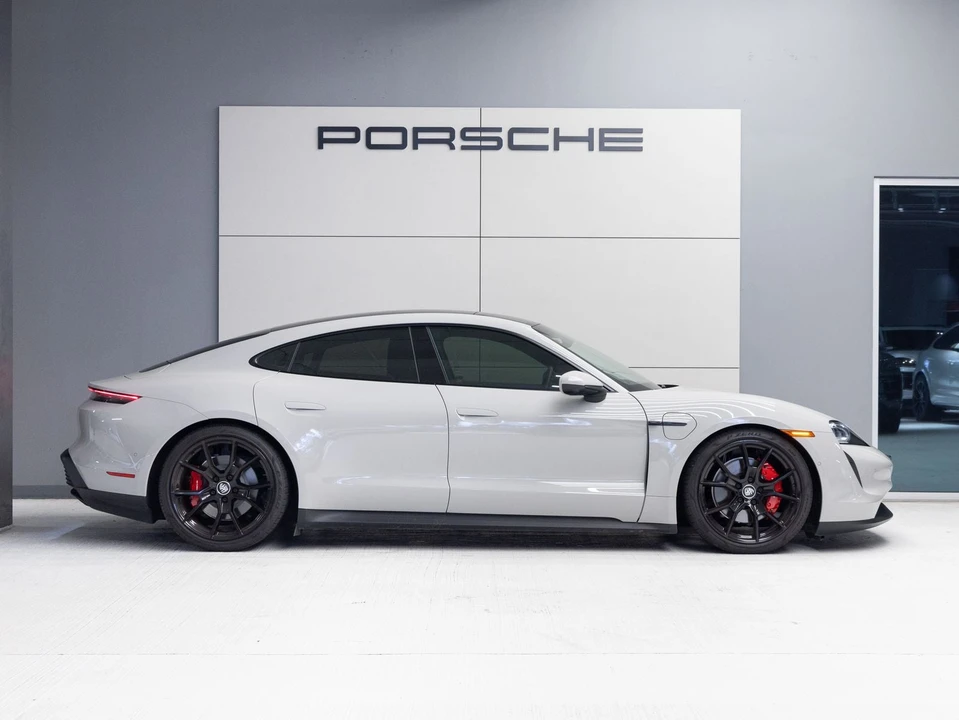 2023 Porsche Taycan - Image 8 of 31