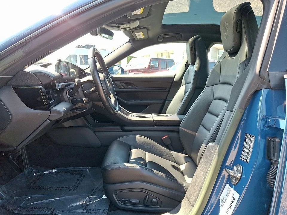 2023 Porsche Taycan - Image 13 of 31