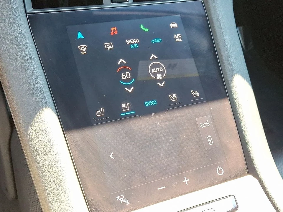 2023 Porsche Taycan - Image 16 of 31