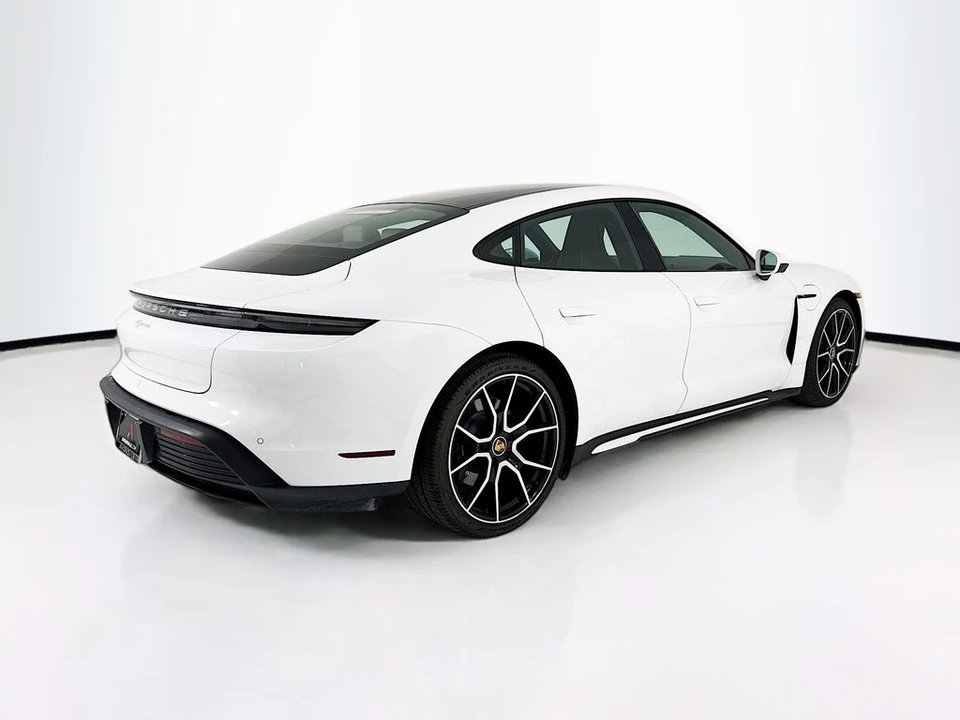 2023 Porsche Taycan - Image 7 of 12