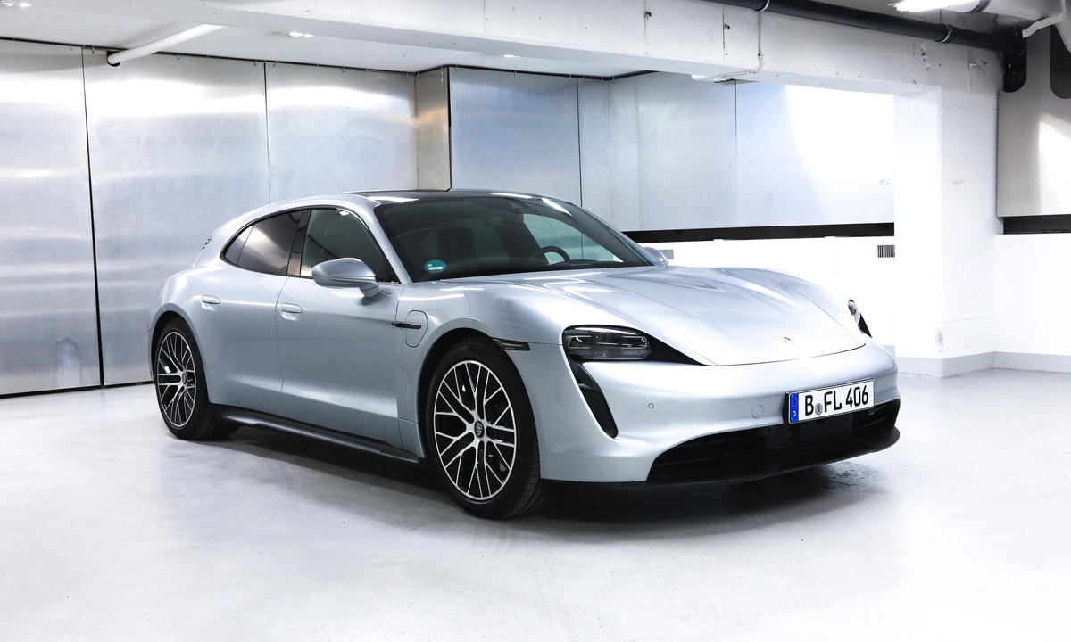 2023 Porsche Taycan - Image 9 of 31