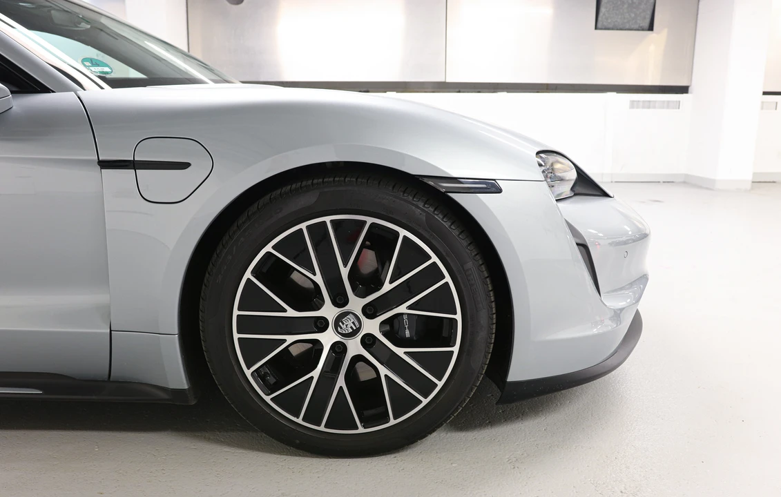 2023 Porsche Taycan - Image 31 of 31