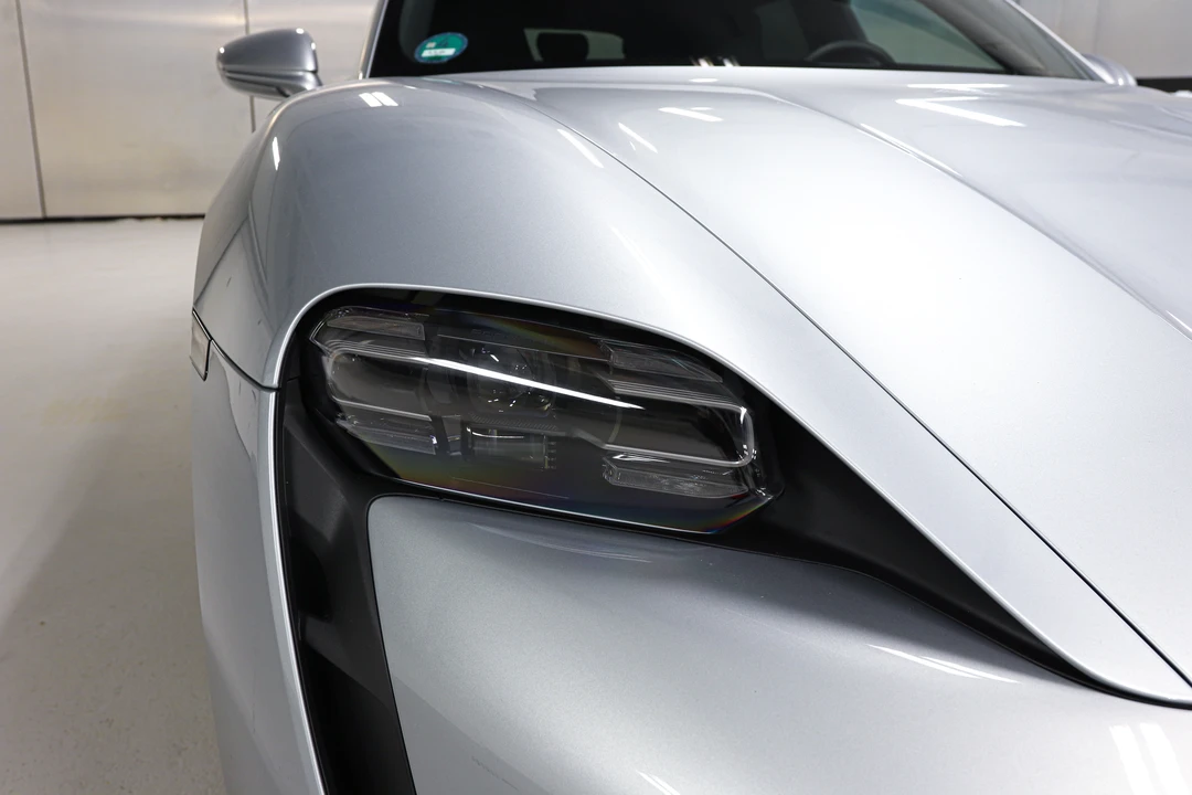 2023 Porsche Taycan - Image 17 of 31