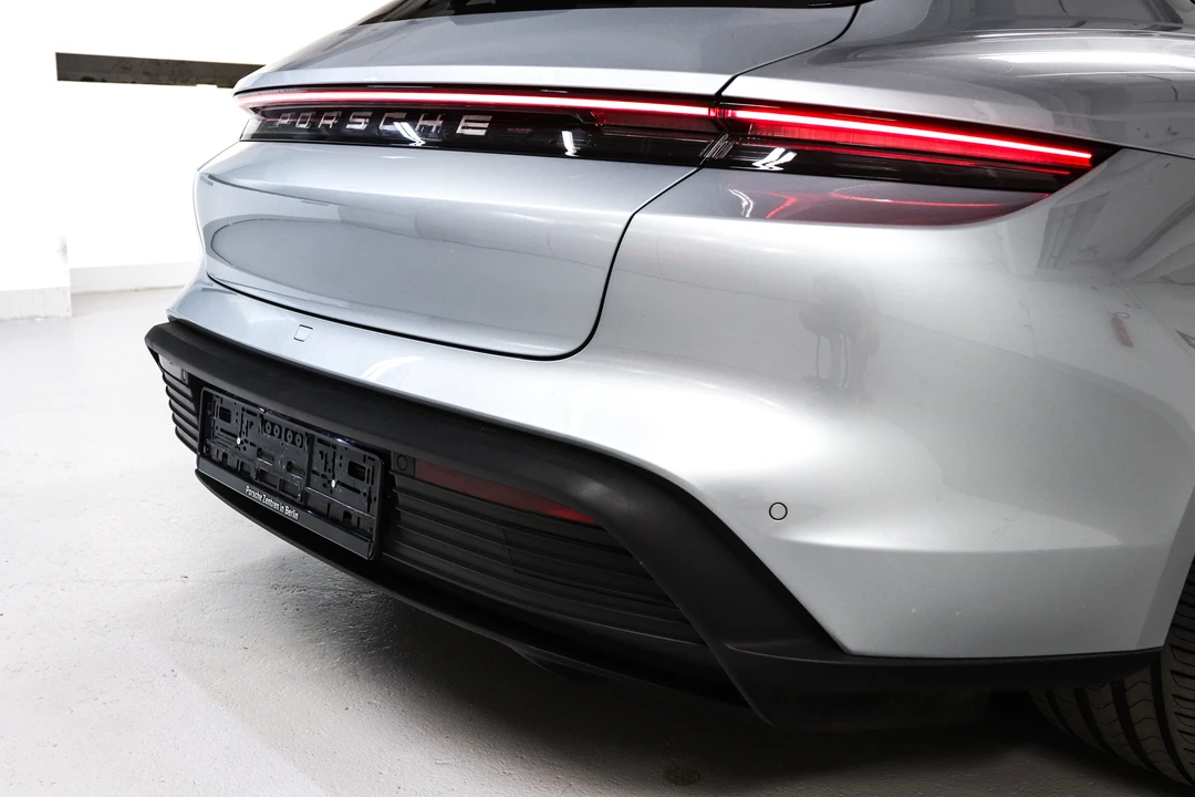 2023 Porsche Taycan - Image 29 of 31