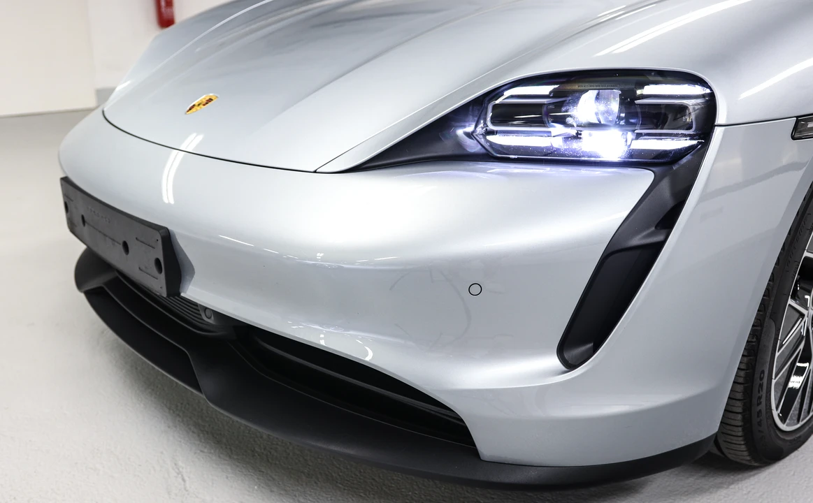 2023 Porsche Taycan - Image 16 of 31