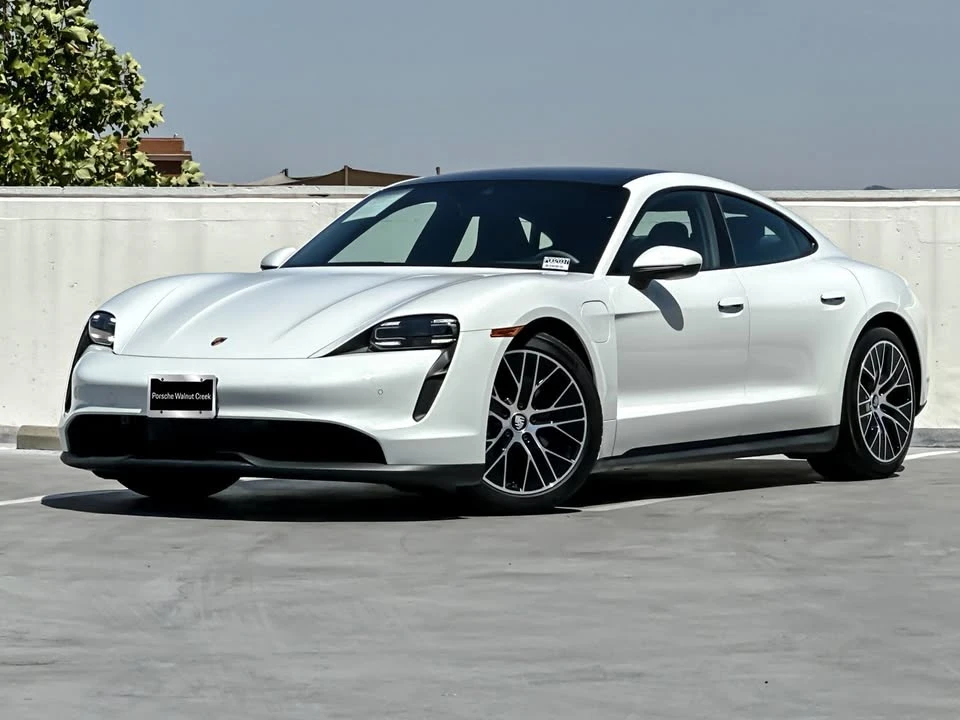 2023 Porsche Taycan - Image 2 of 7