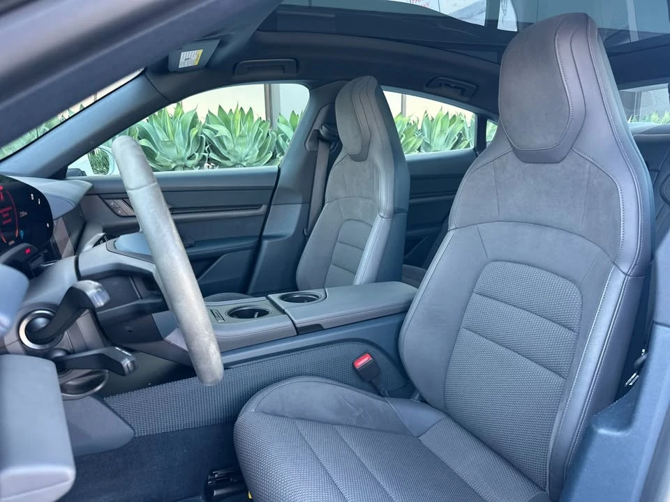 2023 Porsche Taycan - Image 6 of 7