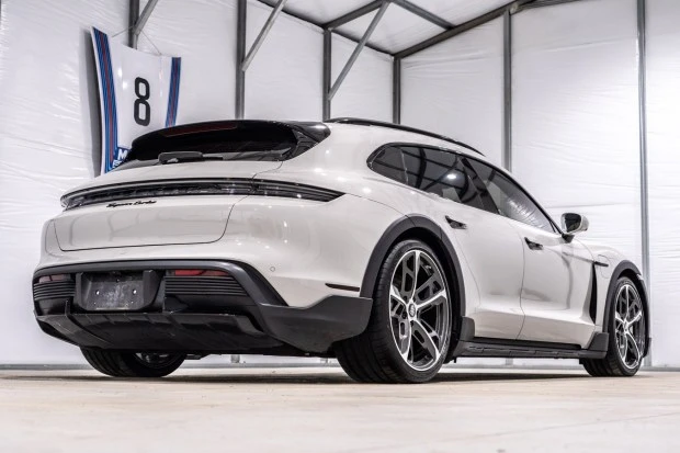 2023 Porsche Taycan Turbo - Image 2 of 8