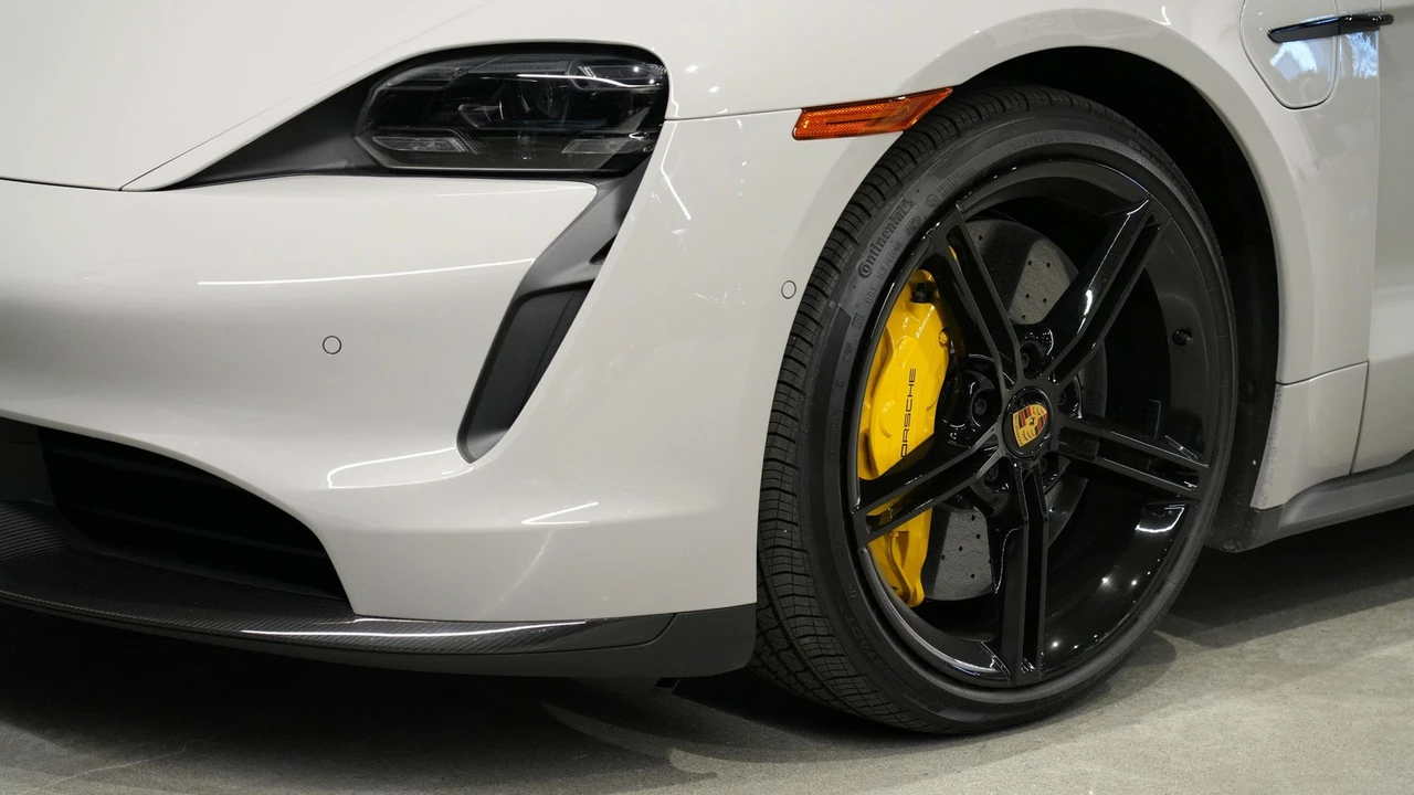 2023 Porsche Taycan Turbo S - Image 5 of 31
