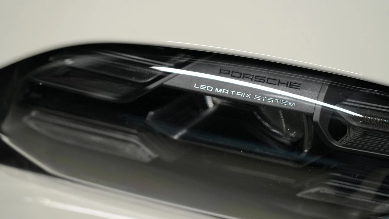 2023 Porsche Taycan Turbo S - Image 8 of 31