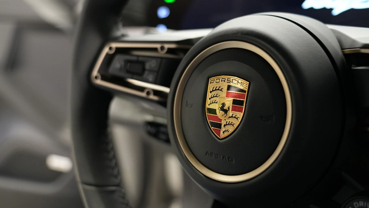 2023 Porsche Taycan Turbo S - Image 25 of 31