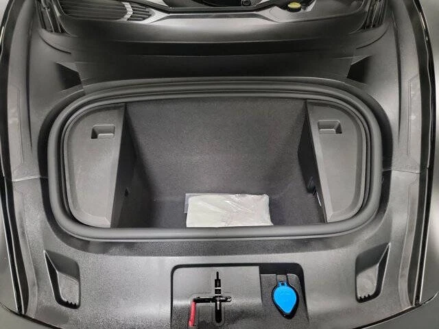 2023 Porsche Taycan Turbo S - Image 15 of 19