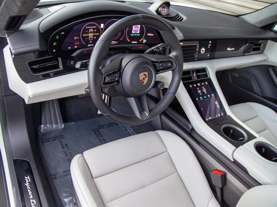 2023 Porsche Taycan Cross Turismo - Image 4 of 5