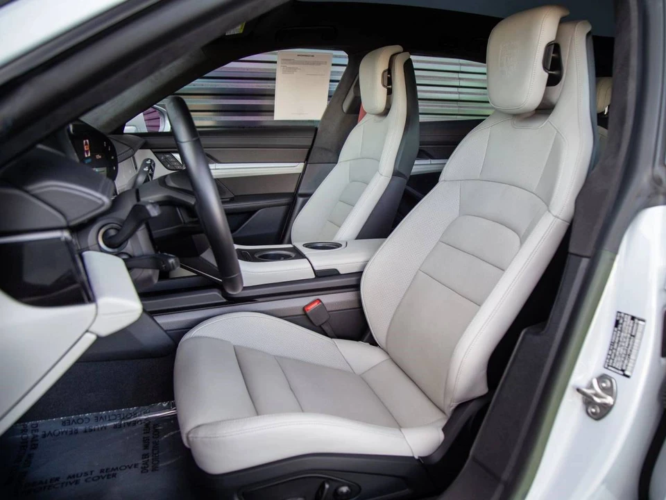 2023 Porsche Taycan Cross Turismo - Image 5 of 5