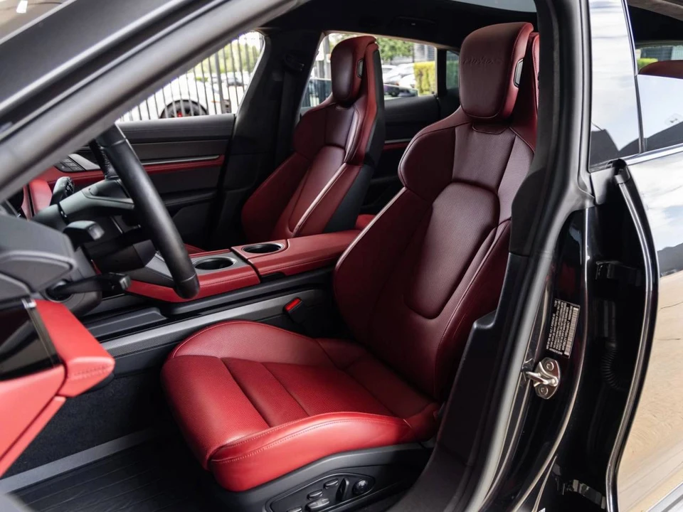 2023 Porsche Taycan Cross Turismo - Image 5 of 5