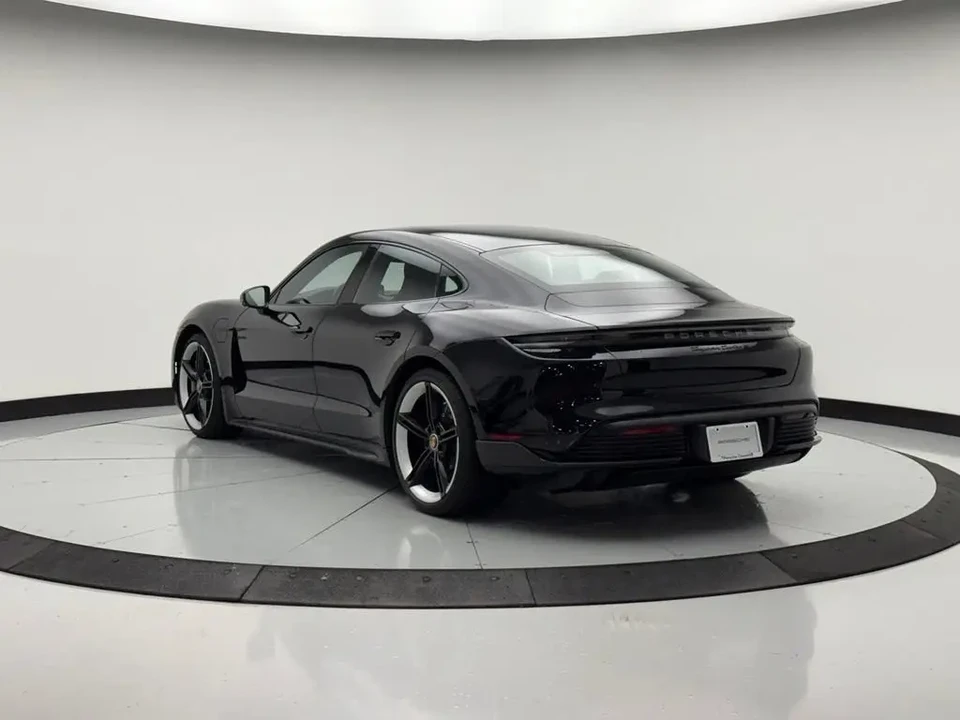 2023 Porsche Taycan Turbo S - Image 24 of 31