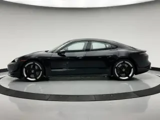 2023 Porsche Taycan Turbo S - Image 13 of 31