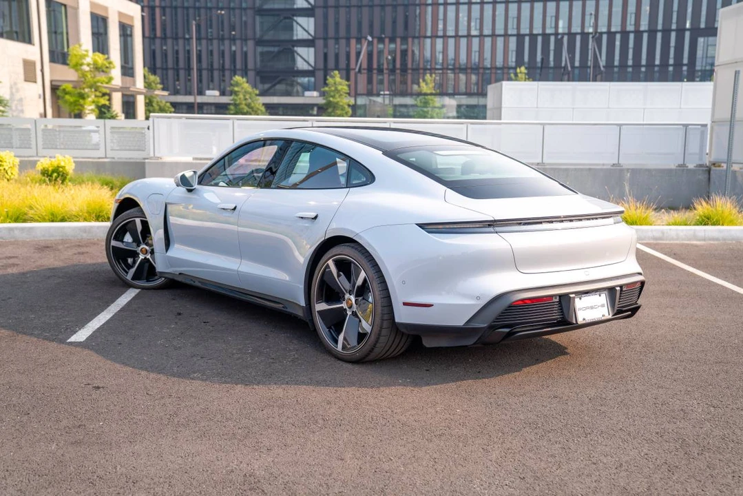 2023 Porsche Taycan Turbo - Image 3 of 5