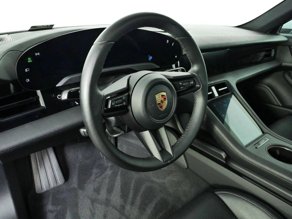 2023 Porsche Taycan - Image 4 of 5