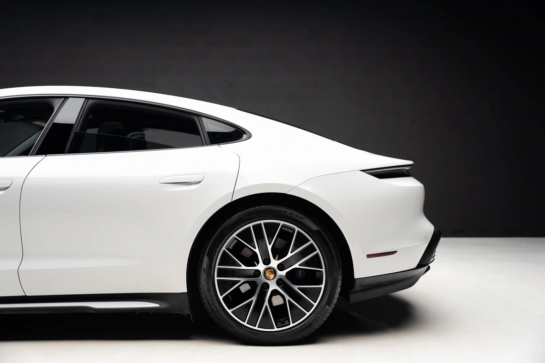 2023 Porsche Taycan - Image 19 of 21