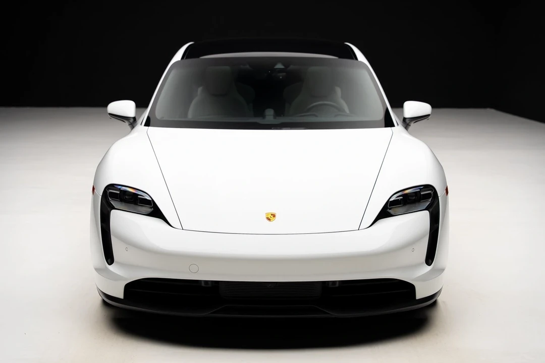 2023 Porsche Taycan - Image 5 of 21